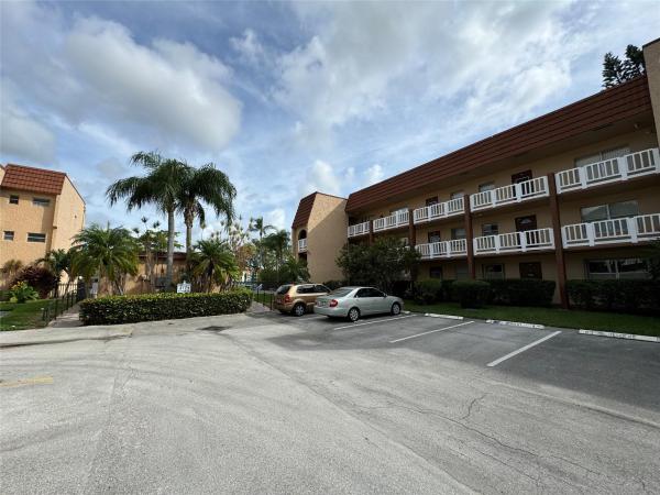 Sunrise Lakes 3, 2781 N Pine Island Rd #202, Sunrise, Florida 33322, image 1