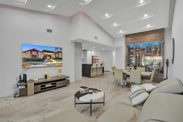 Centennial Square, 73 Centennial Ct #73, Deerfield Beach, Florida 33442, image 1
