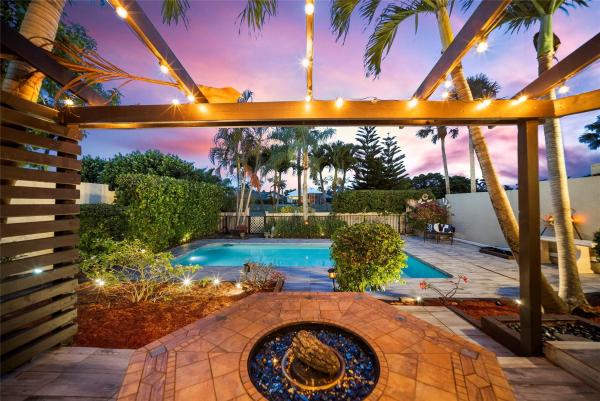 Villa Portofino, 767 Villa Portofino Cir, Deerfield Beach, Florida 33442, image 1