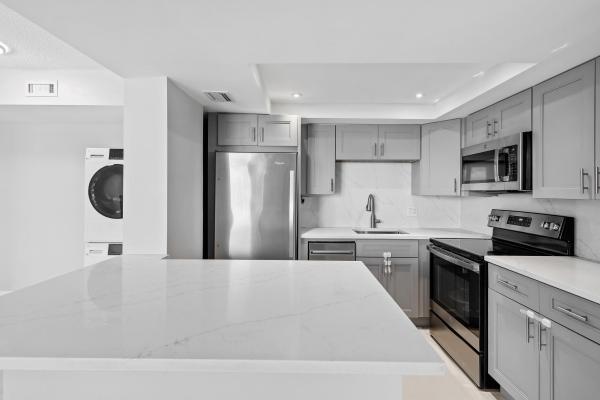 Mark 1, 1050 SE 15th St #400, Fort Lauderdale, Florida 33316, image 1