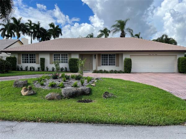 Jacaranda Country Club West, 9730 Weathervane Mnr, Plantation, Florida 33324, image 1