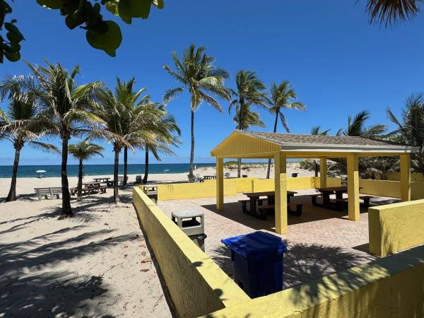 Manor Club, 2020 Terra Mar Dr #305, Pompano Beach, Florida 33062, image 1