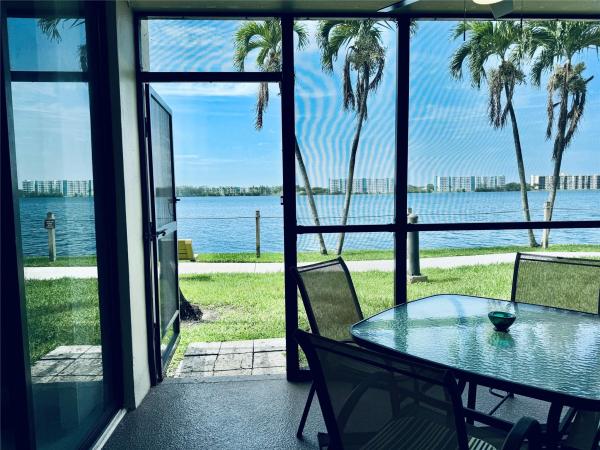 Lake Emerald, 118 Lake Emerald #105, Oakland Park, Florida 33309, image 1