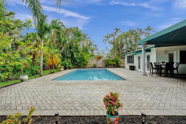 Lloyd Estates, 620 NW 37th St, Oakland Park, Florida 33309, image 1
