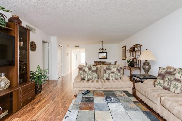 Racquet Club At Bonaventure, 382 Lakeview Dr #203, Weston, Florida 33326, image 1