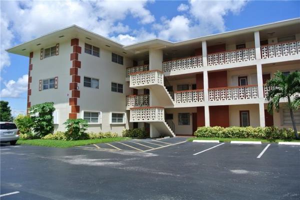 Lake Park Gardens, 4771 NW 10th Ct #208, Plantation, Florida 33313, image 1