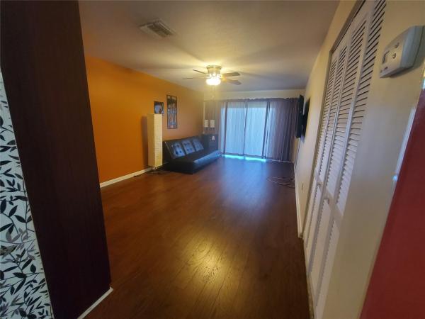 Lake Park Gardens, 4771 NW 10th Ct #208, Plantation, Florida 33313, image 1