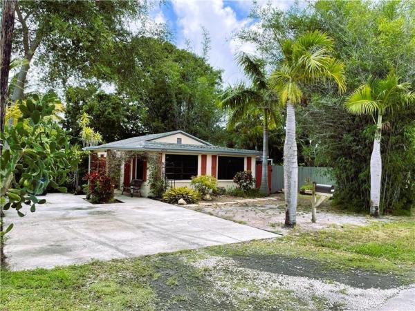 Highland Estates, 2711 NE 6th Ln, Wilton Manors, Florida 33334, image 1