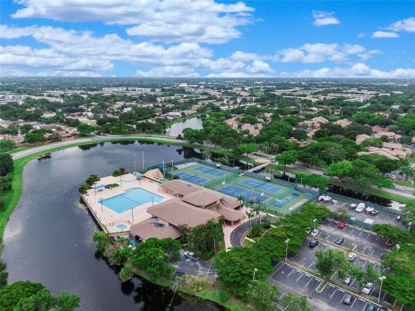 Alhambra Village, 2355 NW 37th Ave, Coconut Creek, Florida 33066, image 1