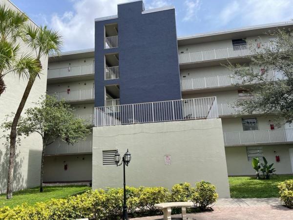 Samari Lake East, 10090 NW 80th Ct #1519, Hialeah Gardens, Florida 33016, image 1