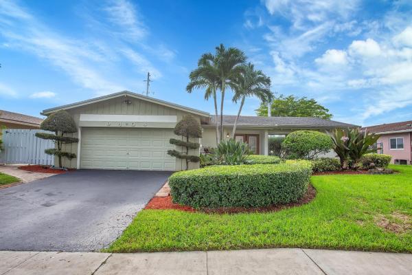 Lakeview Homes, 9404 NW 46th St, Sunrise, Florida 33351, image 1
