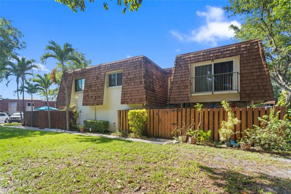 Woodvale, 8911 SW 20th Pl #D-21, Davie, Florida 33324, image 1
