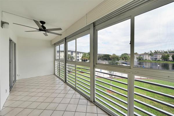 Eleuthera Village, 1804 Eleuthera Pt #E3, Coconut Creek, Florida 33066, image 1