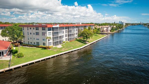 Palm Aire At Coral Key, 3180 NE 48th Ct #101, Lighthouse Point, Florida 33064, image 1