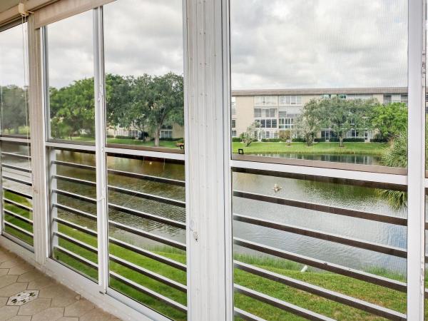 Portofino Village, 3101 Portofino Pt #M3, Coconut Creek, Florida 33066, image 1