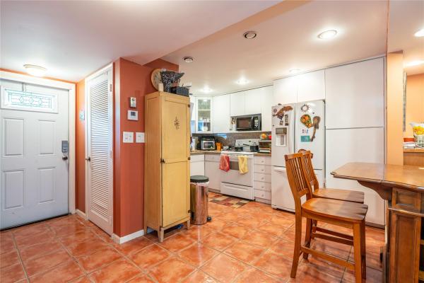 Hollybrook Golf & Tennis Club, 820 S Hollybrook Dr #101, Pembroke Pines, Florida 33025, image 1