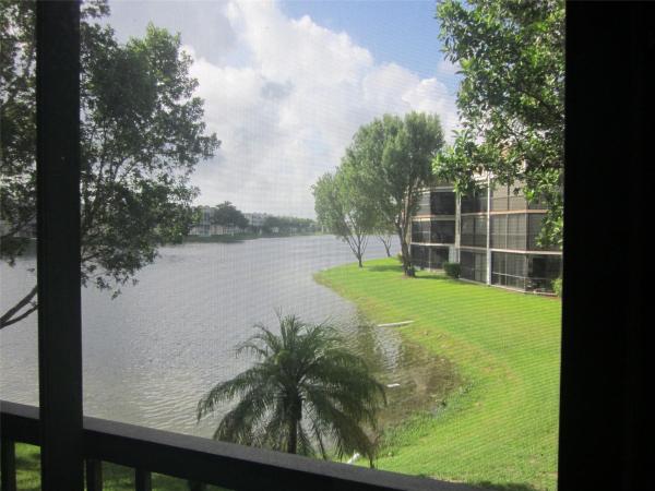 Fairfax At Kings Point, 7654 Fairfax Dr #7654, Fort Lauderdale, Florida 33321, image 1