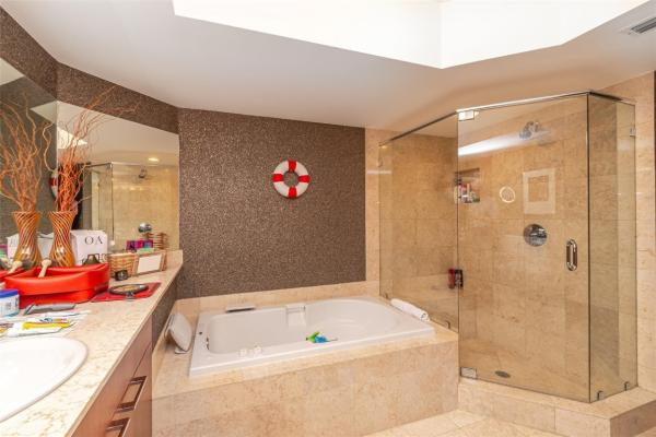 South Tower At The Point, 21055 NE 37th Ave #1410, Aventura, Florida 33180, image 2