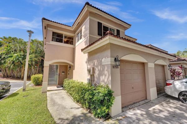 Royal Townhomes, 9700 NW 24th Ct #9700, Pembroke Pines, Florida 33024, image 1