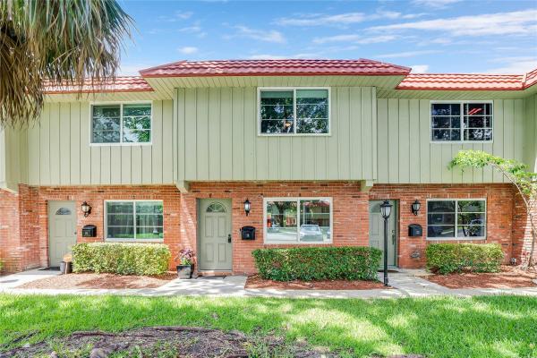 Manor Grove Townhomes, 19 NE 20th Ct #4A, Fort Lauderdale, Florida 33305, image 1