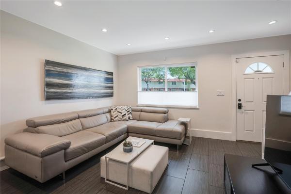Manor Grove Village, 19 NE 20th Ct #4A, Wilton Manors, Florida 33305, image 3