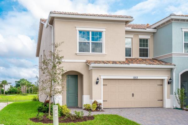 Parkview At Hillcrest, 1253 Eucalyptus Dr, Hollywood, Florida 33021, image 1