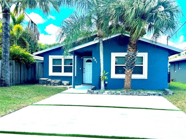 Central Oakland Park, 681 NE 34th St, Oakland Park, Florida 33334, image 1