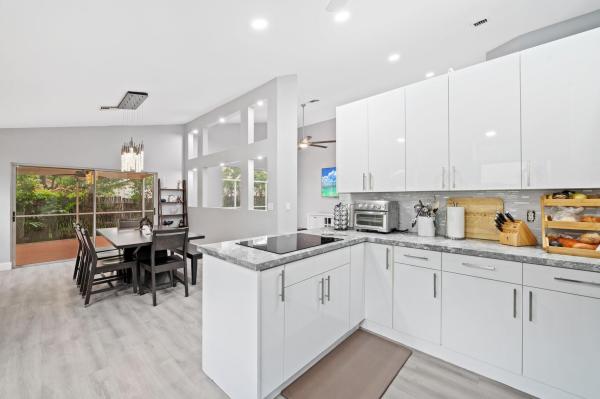 Bermuda Cove, 5692 NW 41st Ave, Coconut Creek, Florida 33073, image 1