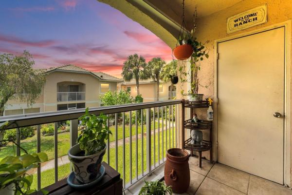 Royal Gardens, 12175 Royal Palm Blvd #8C, Coral Springs, Florida 33065, image 1