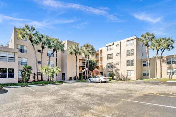 Live Oak Of Pine Island Ridge, 9470 Live Oak Pl #107, Davie, Florida 33324, image 1