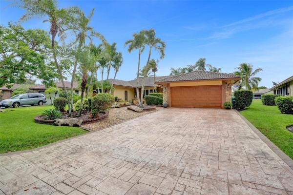 Cypress Glen, 11010 NW 5th Mnr, Coral Springs, Florida 33071, image 1