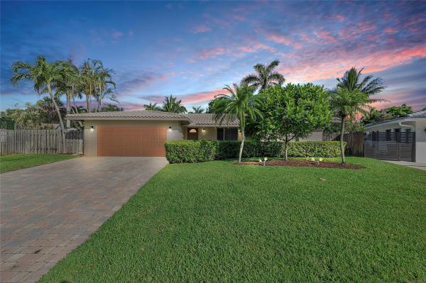 Pompano Waterway Estates, 5141 NE 27th Ter, Lighthouse Point, Florida 33064, image 1