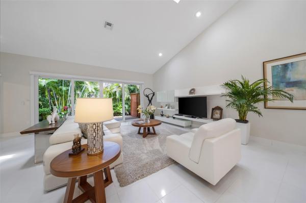 Misty Oaks At Palm-Aire, 4115 Carriage Dr #P4, Pompano Beach, Florida 33069, image 1