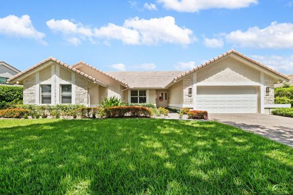 Colonnade At Glen Oaks, 4800 NW 28th Ave, Boca Raton, Florida 33434, image 1