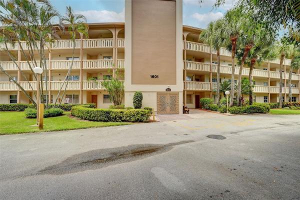 Abaco Village, 1601 Abaco Dr #J2, Coconut Creek, Florida 33066, image 1