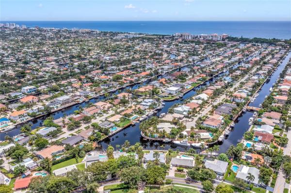 Coral Key Villas, 4730 NE 22nd Ave, Lighthouse Point, Florida 33064, image 1