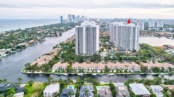 North Tower At The Point, 21205 NE 37th Ave #505, Aventura, Florida 33180, image 3