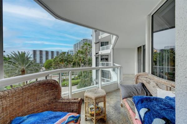 North Tower At The Point, 21205 NE 37th Ave #505, Aventura, Florida 33180, image 1