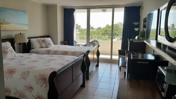 Ocean Manor, 4040 Galt Ocean Dr #305, Fort Lauderdale, Florida 33308, image 1