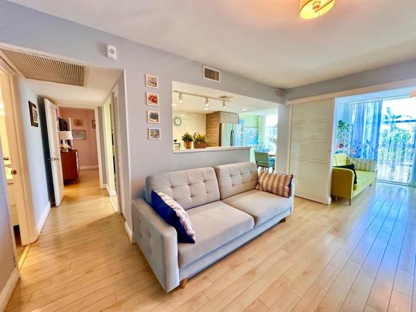 De Soto Park North, 2101 Atlantic Shores Blvd #319, Hallandale Beach, Florida 33009, image 1