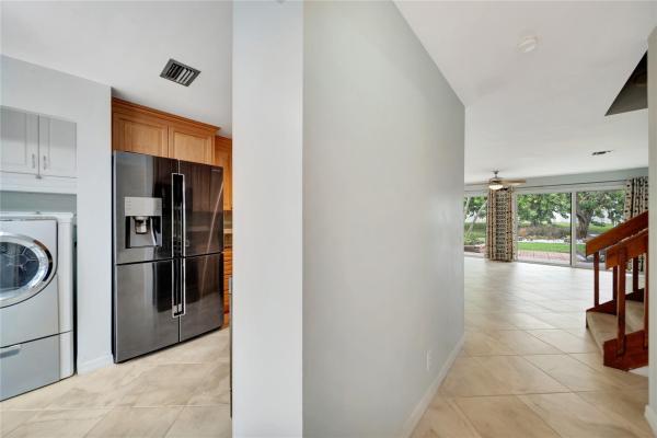 Coconut Key, 323 W Hemingway Cir, Margate, Florida 33063, image 1