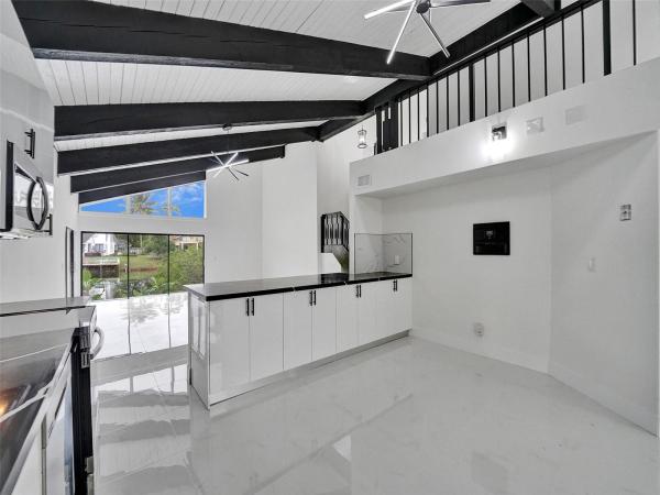 Cobblers Village, 641 Mockingbird Ln, Plantation, Florida 33324, image 1