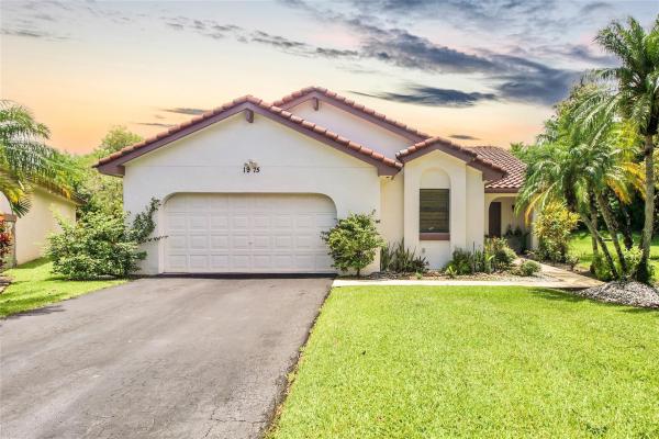 Patio Homes 3 At Country Isles, 1975 Sacramento, Weston, Florida 33326, image 1