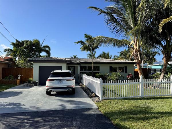 Pompano Isles, 2277 SE 15th St, Pompano Beach, Florida 33062, image 1