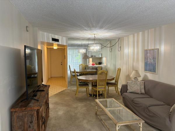 Cross Fox, 5300 NE 24th Ter #124, Fort Lauderdale, Florida 33308, image 1