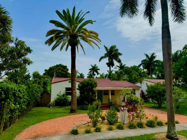 Sunset Trails, 1406 Wiley St, Hollywood, Florida 33020, image 1