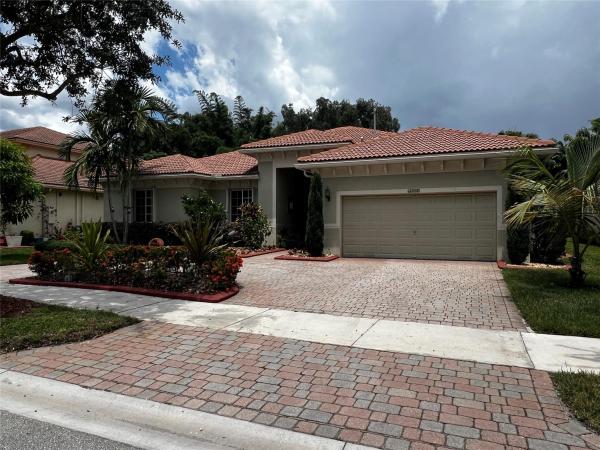 Laguna Isles, 6206 SW 191st Ave, Fort Lauderdale, Florida 33332, image 1