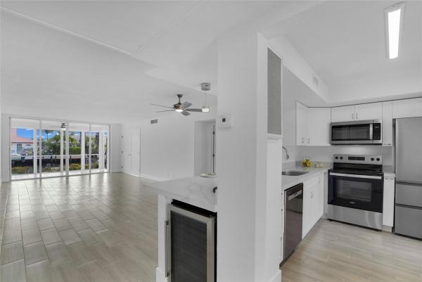 Palm Aire At Coral Key, 3000 NE 48th Ct #105, Lighthouse Point, Florida 33064, image 1