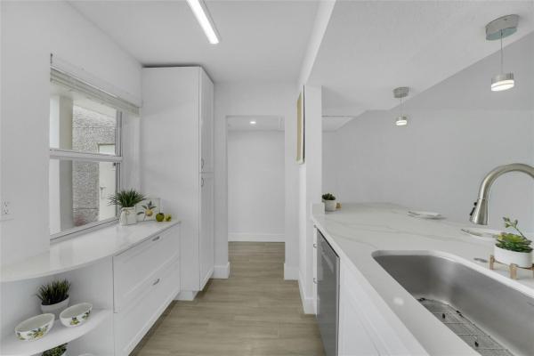 Palm Aire At Coral Key, 3000 NE 48th Ct #105, Hillsboro Beach, Florida 33064, image 1