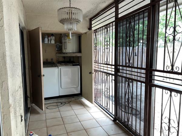 Sierra Ridge, 929 NE 214th Ln #02, Ives Estates, Florida 33179, image 1